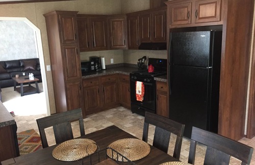 Hunter House | LOCATION! LOCATION! WALK TO FESTIVALS AND HUNTER MOUNTAIN!