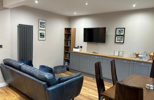 Melksham House | Location, lovely family home
