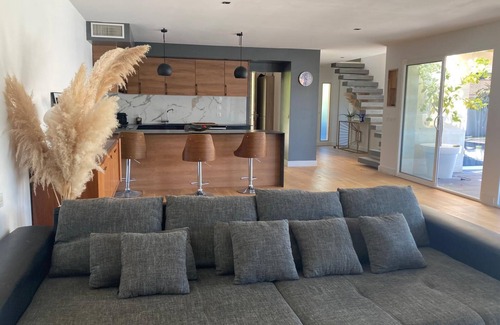 Bruges House | Location Maison 6 Personnes,bordeaux