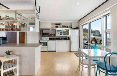 Whangamata House | Location on Winifred - Whangamata