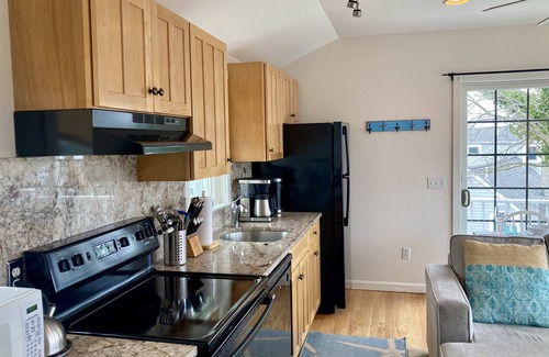 Provincetown Condo | LOCATION! PARKING! West End, 1 Bedroom Condo, AC, W/D, Balcony