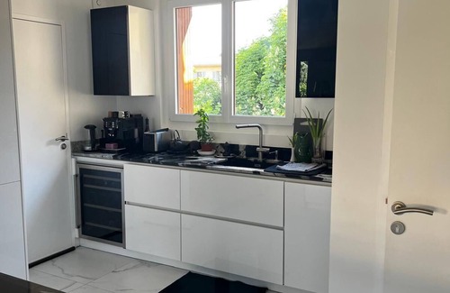 Sud Apartment | Location T3 Standing