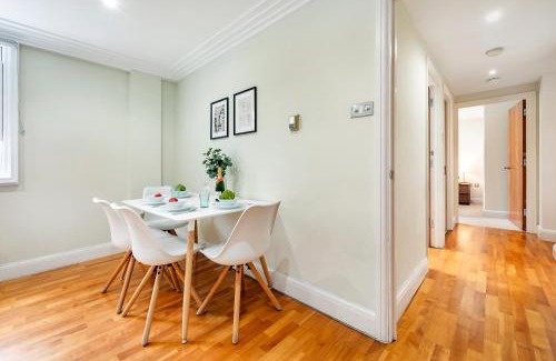 Covent Garden Apartment | Location Trafalgar Square 1 Bedr, 3 Beds, sleeps 6