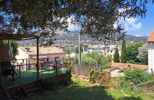 Le Mourillon Apartment | location vacances T4 bas de villa Toulon