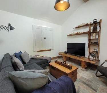Kilcreggan House | Loch Lomond Blair Byre