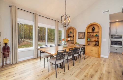 Wise House | Loch Nest | Main Lake Luxury on Lake Gaston!