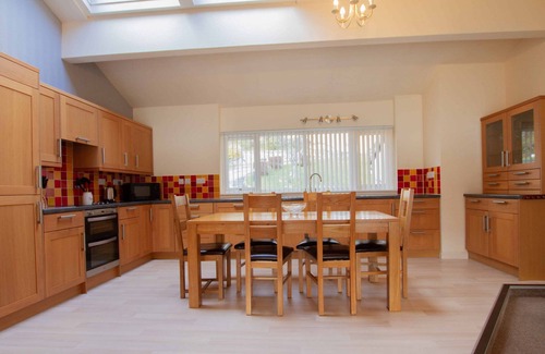 Kinloch Rannoch Cottage | Loch Rannoch Highland Lodge (3) - Retreat Group