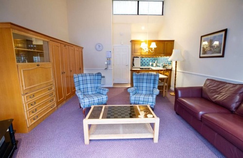 Kinloch Rannoch Apartment | Loch Rannoch Highland Club Studio 02