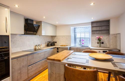 Inveraray Apartment | Loch-side Apartment