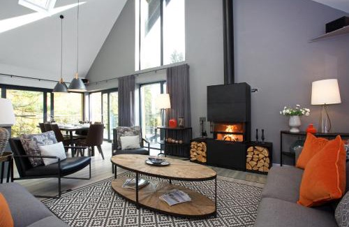 Bruichladdich Resort | LOCH TAY HIGHLAND LODGES and GLAMPING PARK