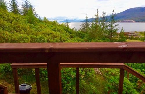 Strathcarron Cabin | Loch View Lodge