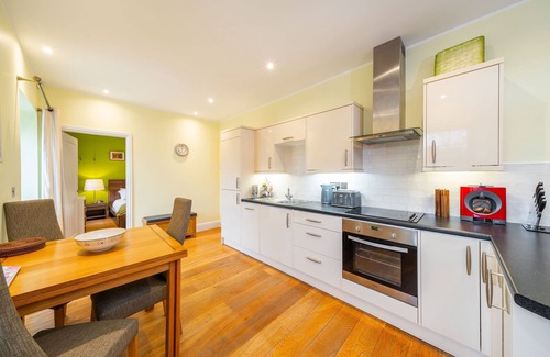 Crieff Cottage | Lochelour Mill Cottage - a cottage that sleeps 2 guests in 1 bedroom