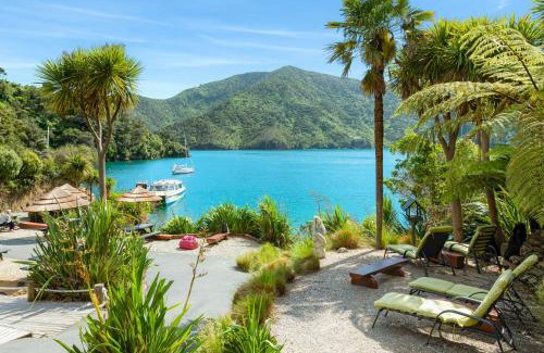 Lochmara Bay Cabin | Lochmara Lodge - 20mins by boat from Picton