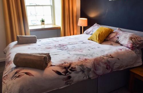 Inveraray House | Lochside Apartment