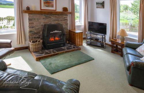 Aviemore House | Lochside Cottage - near Aviemore