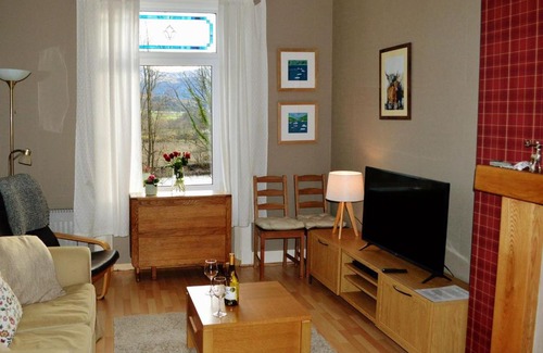 Kilmun House | Lochside