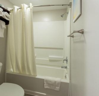 Mill Hall Hotel | Lock Haven Grandview Hotel