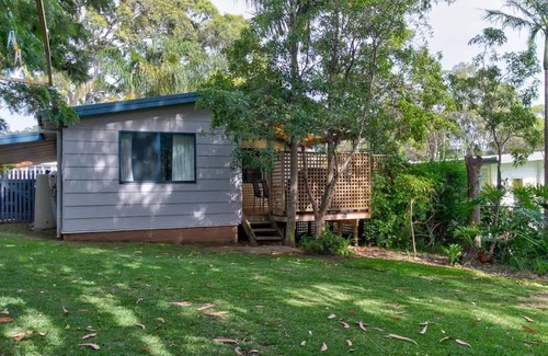 Mollymook Beach House | Lockhart Leafy Cottage
