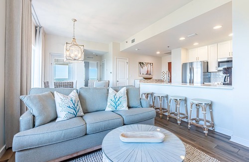 Sandestin Condo | Lockout Style ~ Balcony ~ Gulf Views ~ Resort Pool and Hot Tub