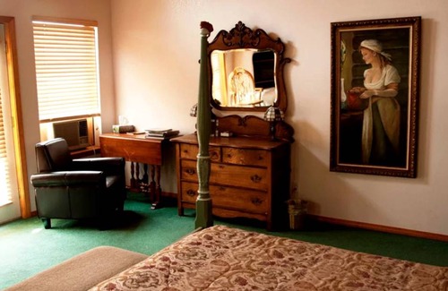 Snowline Cabin | Lodge ∙ 1 bedroom ∙ 3 guests