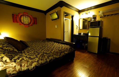 Hastings Highlands Cabin | Lodge ∙ 1 bedroom ∙ 2 guests