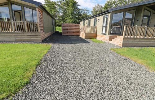 Errol House | Lodge 15 - The Tummel Family