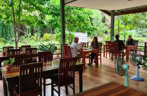 Khlong Sok Cabin | Lodge ∙ 5 guests