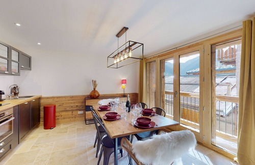 Champagny-en-Vanoise Ski Chalet | Lodge Alouette: Appartement Authentique Proche Pistes et Commerces