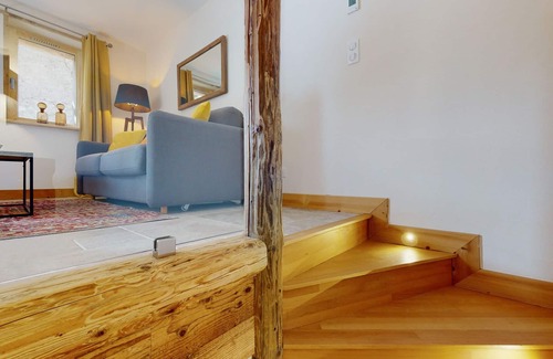 Champagny-en-Vanoise Ski Chalet | Lodge Alouette: Appartement Authentique Proche Pistes et Commerces