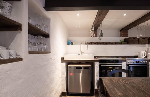 Zentrum Apartment | Lodge am Oxenweg room 2 in Husum for up to 2 people