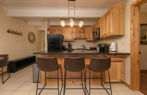 Dillon Condo | Lodge at Lake Dillon Condo: Great Year-Round Location