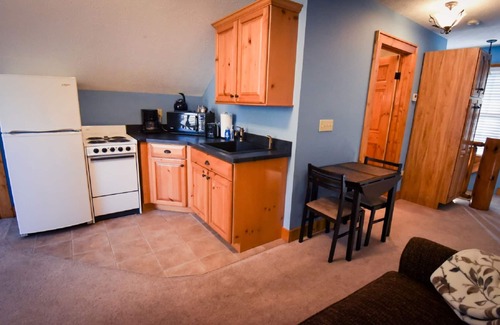 Rambling Ridge Cabin | Lodge at Shady Branch