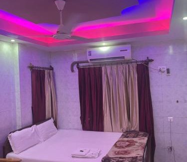 Kolkata House | Lodge Babul