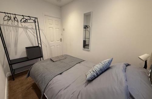 Staple Hill House | Lodge Causeway 4 bedroom house