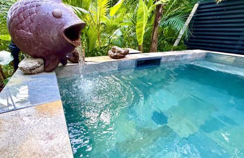 Le Carbet House | LODGE COLIBRIS Piscine Privée vue panoramique mer et montagne pelée , 500 m plage dans un parc , Calme assuré Idéal pour découvrir le nord Caraïbes
