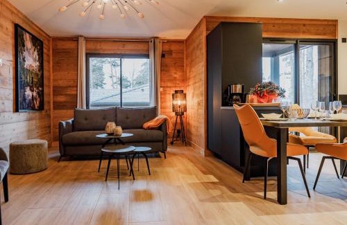 Le Chambon-sur-Lignon House | Lodge familial avec jacuzzi privatif, accès piscine et nombreuses activités au bord du golf - FR-1-582-367
