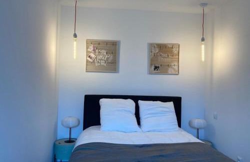 Pessac House | Lodge