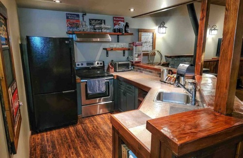 Beasley Ski Chalet | Lodge in The Woods, Nelson