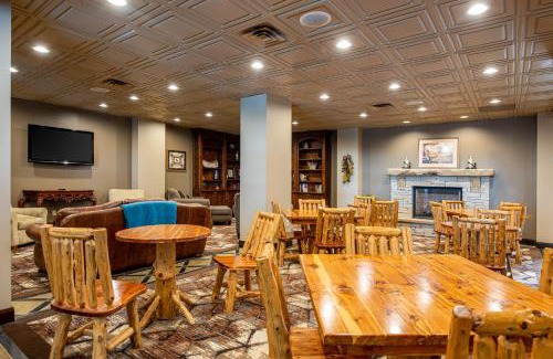 Branson Theater District Hotel | Lodge of the Ozarks