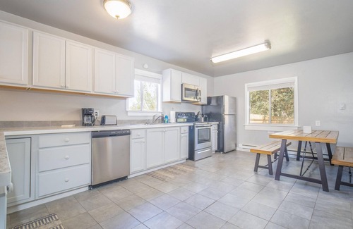 Moab South Valley House | Lodge - OK RV Park Lodge Home