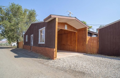 Moab South Valley House | Lodge - OK RV Park Lodge Home