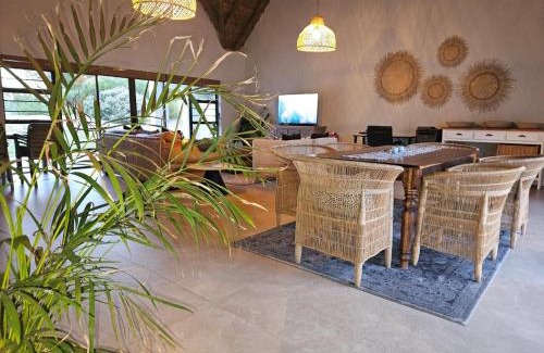 Saint Francis Bay House | Lodge on Lyme Road