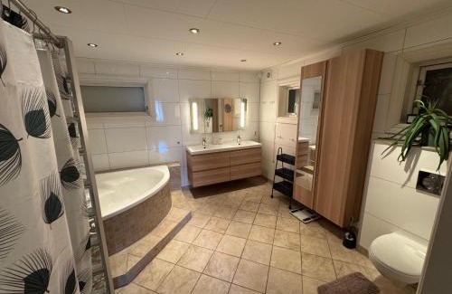 Orkanger Villa | Lodge Orkanger - Spacious Comfort - Designed for family moments