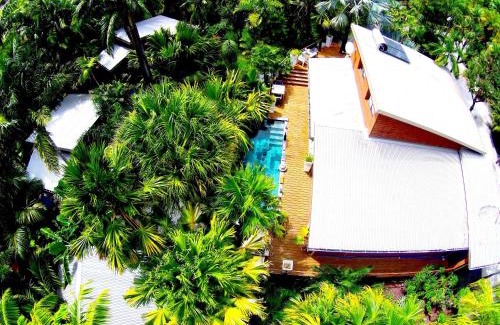 Saint-Pierre House | Lodge Palmae - Votre Lodge avec Jacuzzi Privatif - Adults Only