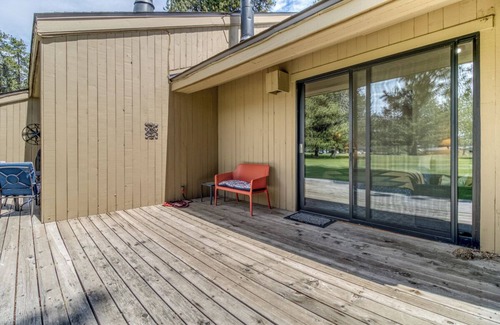 Black Butte Ranch Condo | Lodge Room 33: 1 BR, 1 BA Condominium in Black Butte Ranch, Sleeps 2