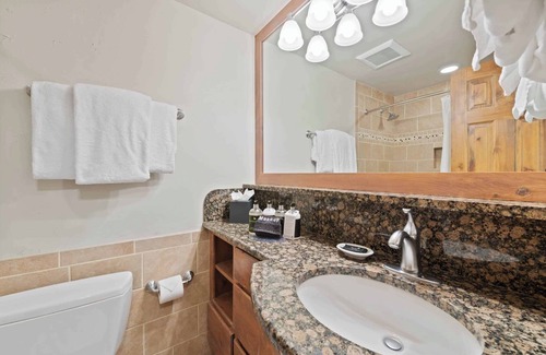 Vail Condo | Lodge Tower 293 at the base of Vail Mountain