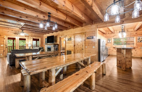 Pigeon Forge Cabin | Lodge with Two Hot Tubs, Game Room & Shared Pool - Free Attraction Tickets