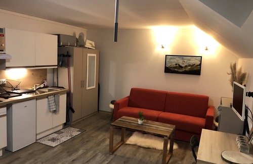La Feclaz Apartment | Lodging in the woods