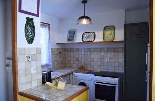 La Roche-sur-le-Buis Cottage | LODGING WITH SWIMMING POOL IN DROME PROVENÇALE
