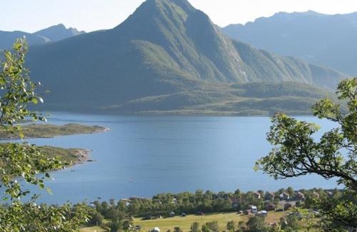 Austvagsoya Ski Chalet | Lofoten MidnightSun Lodge